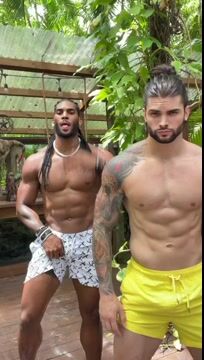Video Thumbnail Yellow 🟡 Or 🤍 White? Strippers In Action On Adulttube.tv